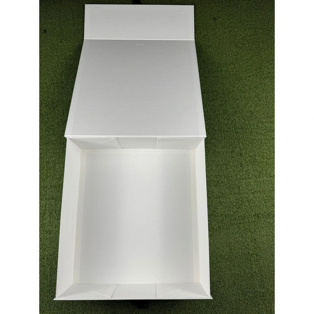 Four Seasons Hotels Luxury White Large‎ Square Gift Box with Black Ribbon Tie
